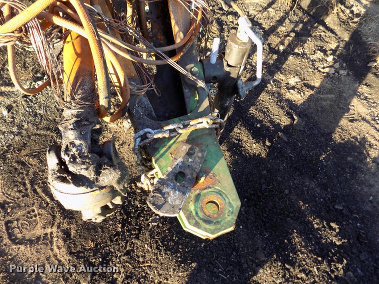 image for item DB9117 2008 John Deere 568 Mega Wide round baler