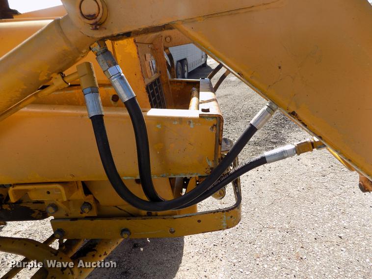 image for item DB9119 International 2424 tractor