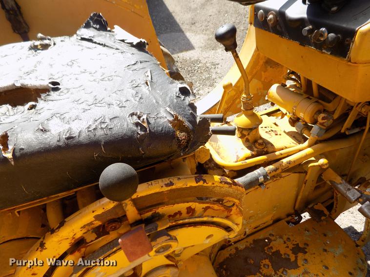 image for item DB9119 International 2424 tractor