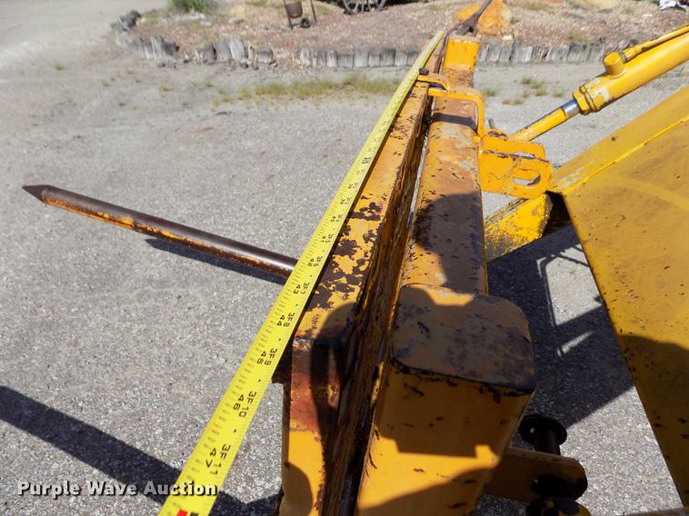 image for item DB9119 International 2424 tractor