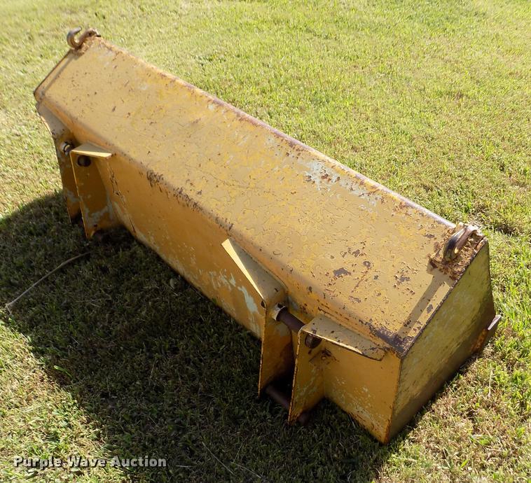 image for item DB9119 International 2424 tractor