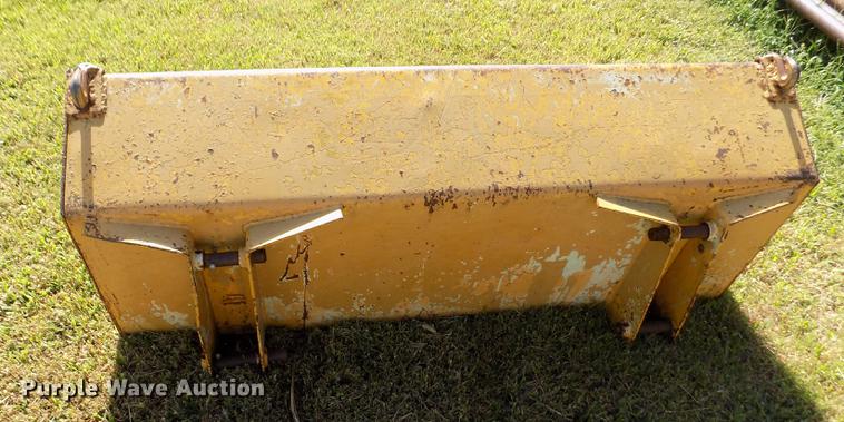 image for item DB9119 International 2424 tractor