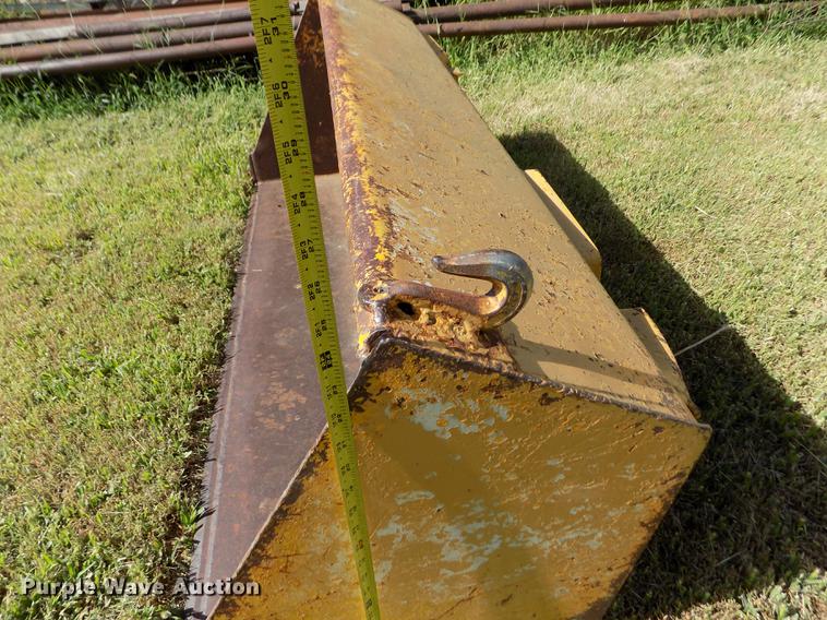 image for item DB9119 International 2424 tractor