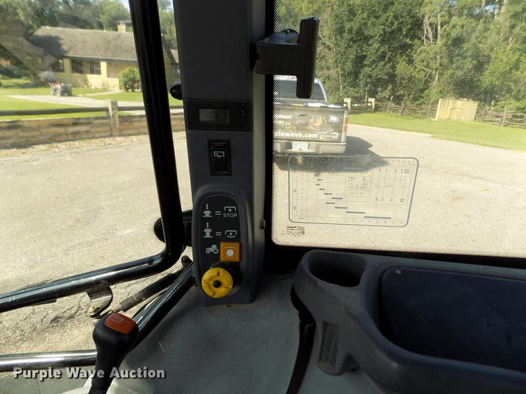 image for item DB9122 2002 New Holland TS100 MFWD tractor