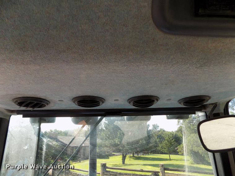 image for item DB9122 2002 New Holland TS100 MFWD tractor