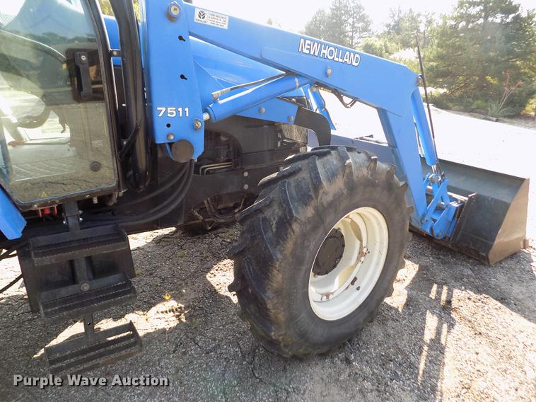 image for item DB9122 2002 New Holland TS100 MFWD tractor