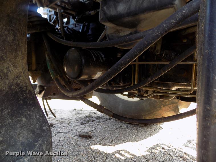 image for item DB9122 2002 New Holland TS100 MFWD tractor