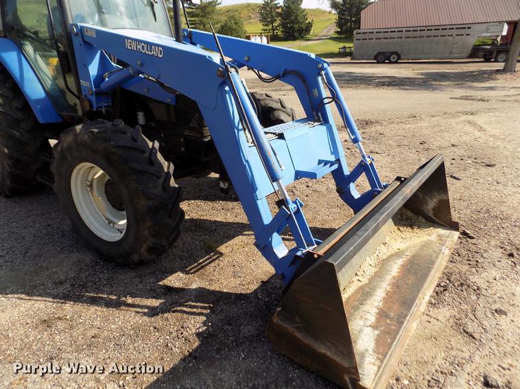 image for item DB9122 2002 New Holland TS100 MFWD tractor