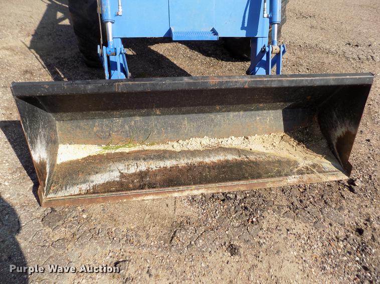 image for item DB9122 2002 New Holland TS100 MFWD tractor