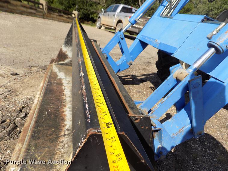 image for item DB9122 2002 New Holland TS100 MFWD tractor