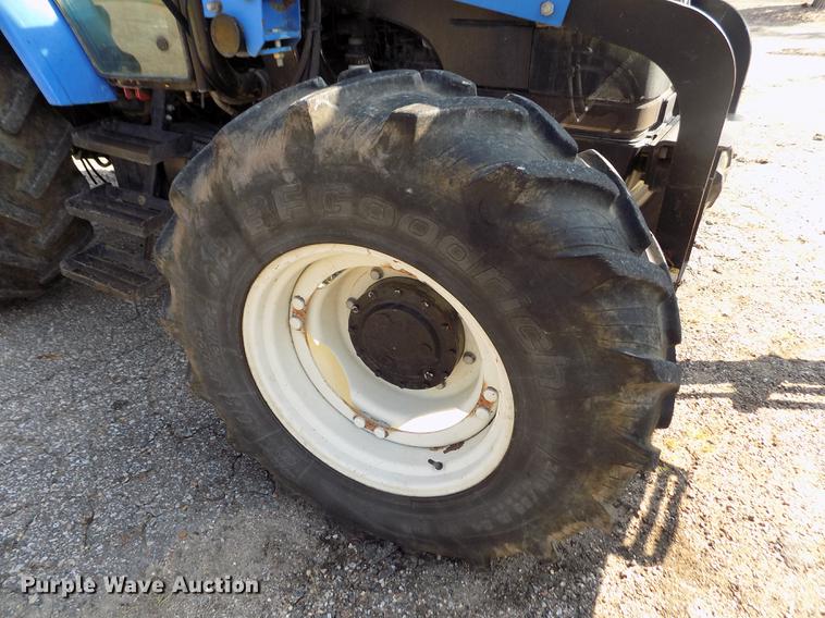image for item DB9122 2002 New Holland TS100 MFWD tractor