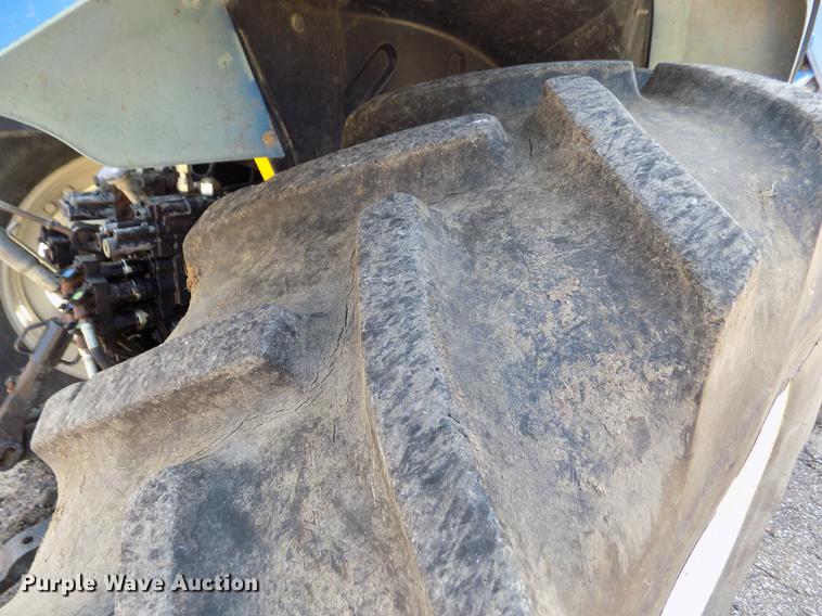 image for item DB9122 2002 New Holland TS100 MFWD tractor