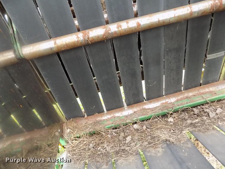 image for item DB9133 John Deere 530 round baler