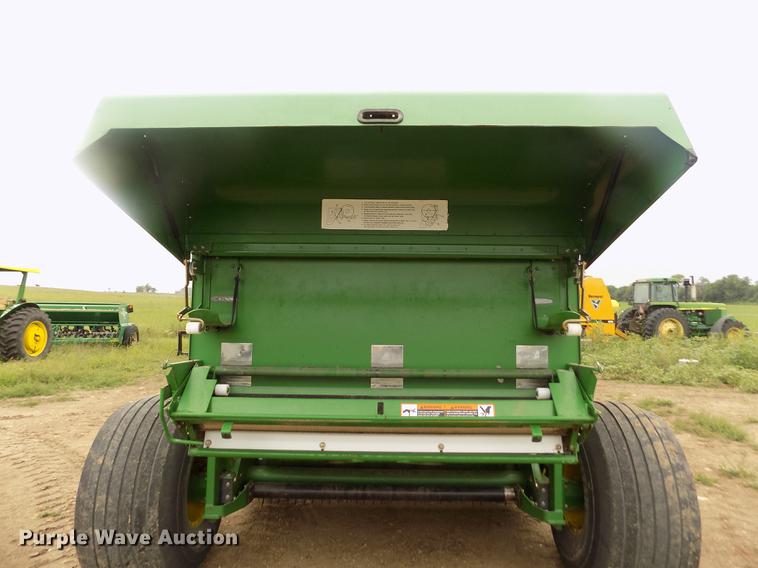 image for item DB9135 2008 John Deere 568 Mega Wide Plus round baler