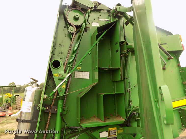 image for item DB9135 2008 John Deere 568 Mega Wide Plus round baler