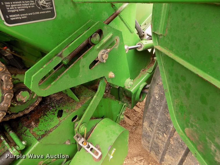image for item DB9135 2008 John Deere 568 Mega Wide Plus round baler