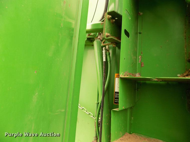 image for item DB9135 2008 John Deere 568 Mega Wide Plus round baler