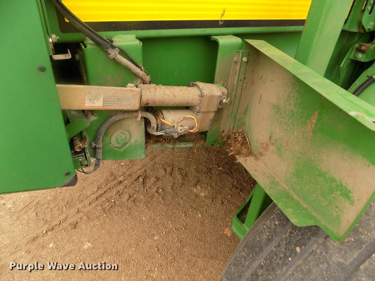 image for item DB9135 2008 John Deere 568 Mega Wide Plus round baler