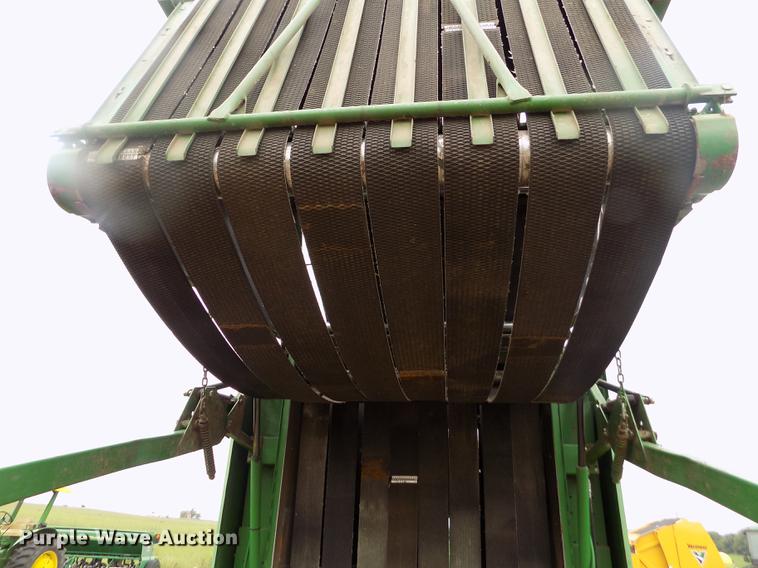 image for item DB9135 2008 John Deere 568 Mega Wide Plus round baler