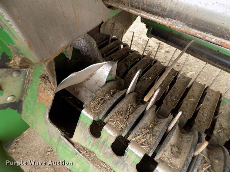 image for item DB9135 2008 John Deere 568 Mega Wide Plus round baler