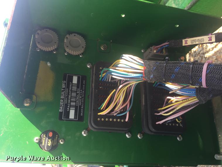 image for item DC0063 2013 John Deere DB90 no-till planter