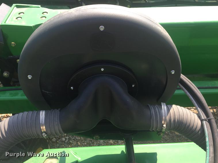image for item DC0063 2013 John Deere DB90 no-till planter