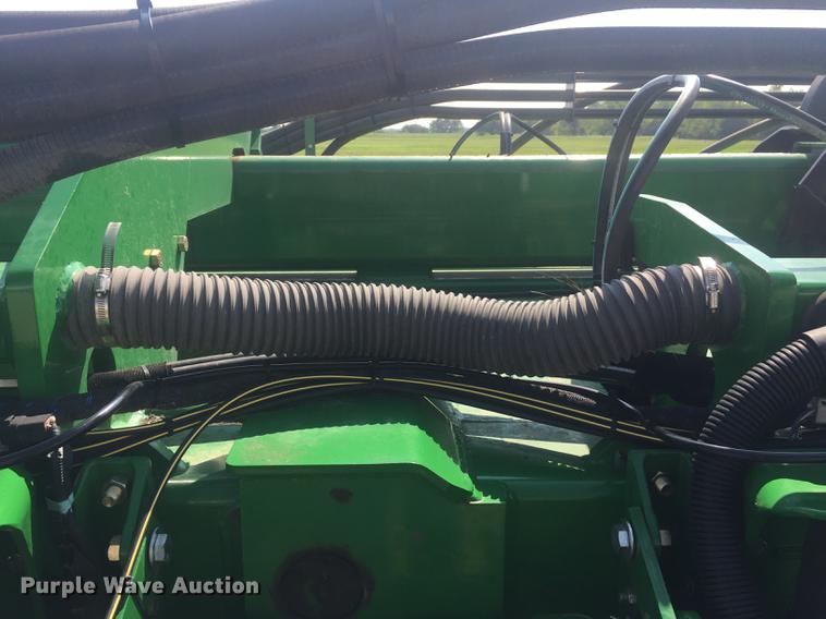 image for item DC0063 2013 John Deere DB90 no-till planter