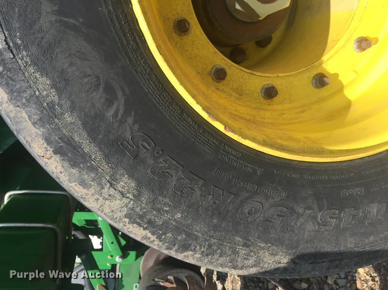 image for item DC0063 2013 John Deere DB90 no-till planter