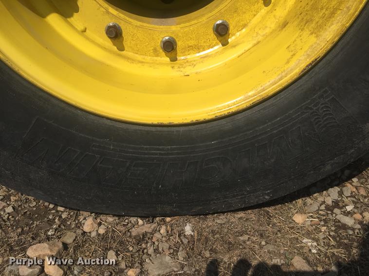 image for item DC0063 2013 John Deere DB90 no-till planter