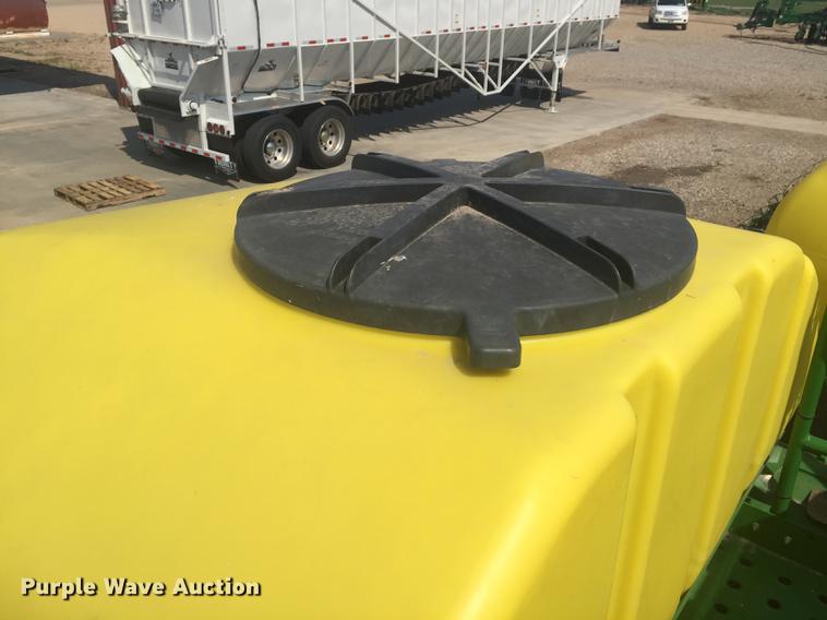 image for item DC0063 2013 John Deere DB90 no-till planter