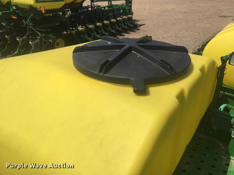 image for item DC0064 2013 John Deere DB90 no-till planter