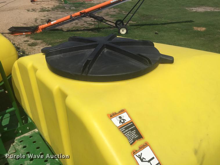 image for item DC0064 2013 John Deere DB90 no-till planter