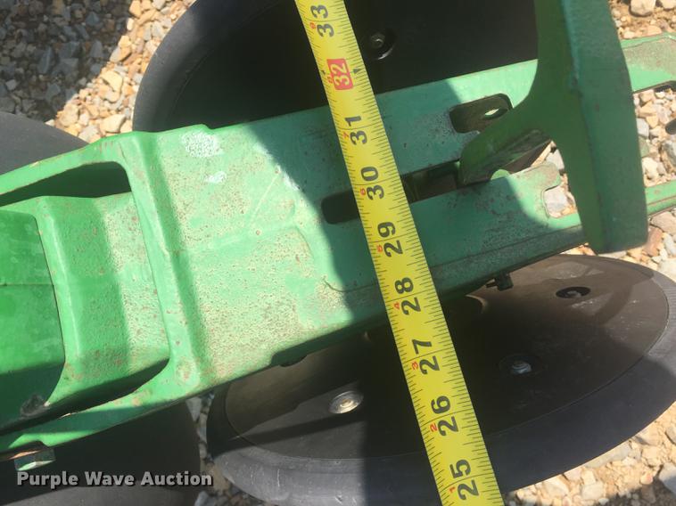 image for item DC0065 2011 John Deere DB44 no-till planter
