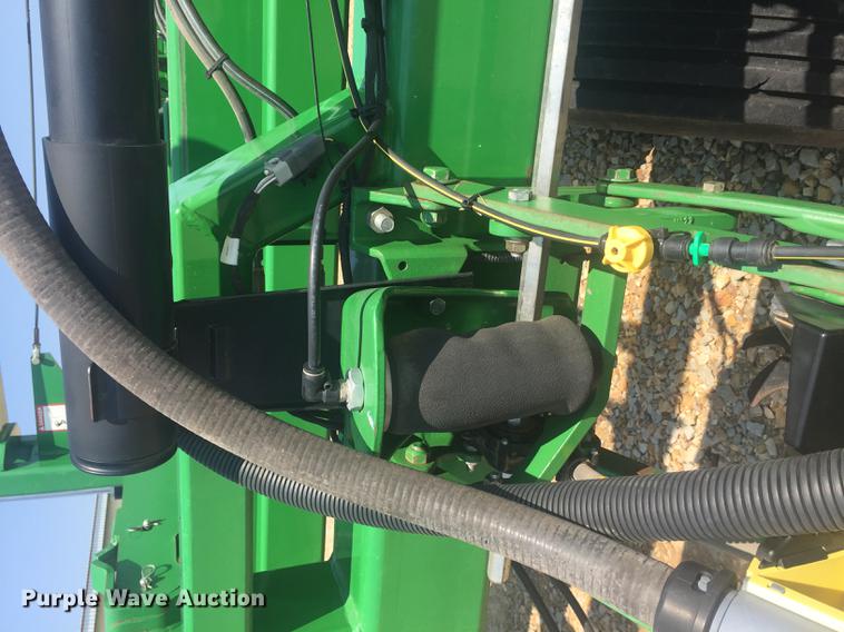 image for item DC0065 2011 John Deere DB44 no-till planter