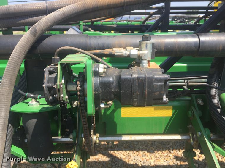 image for item DC0065 2011 John Deere DB44 no-till planter