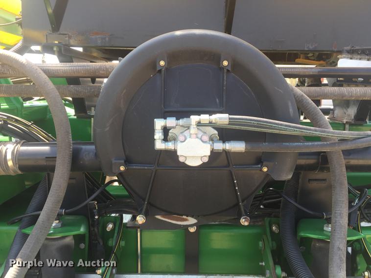 image for item DC0065 2011 John Deere DB44 no-till planter
