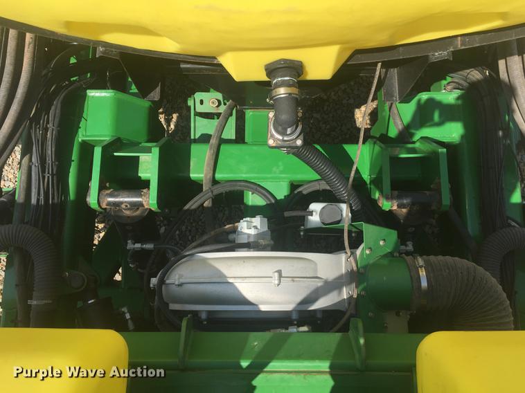 image for item DC0065 2011 John Deere DB44 no-till planter
