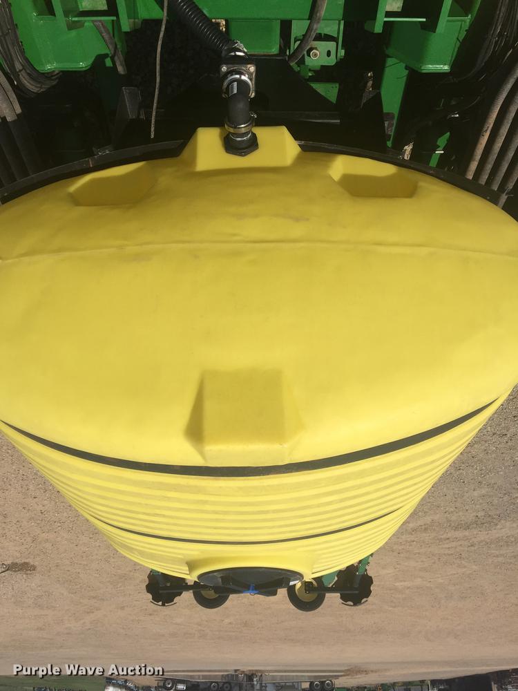 image for item DC0065 2011 John Deere DB44 no-till planter