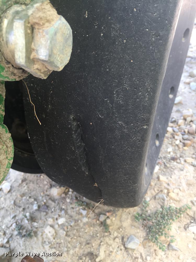 image for item DC0066 2014 John Deere 1720 no-till planter