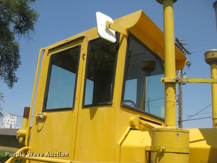 image for item DC1256 1969 Rayes Commander 1200 4WD tractor