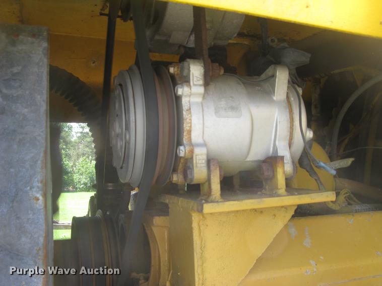 image for item DC1256 1969 Rayes Commander 1200 4WD tractor