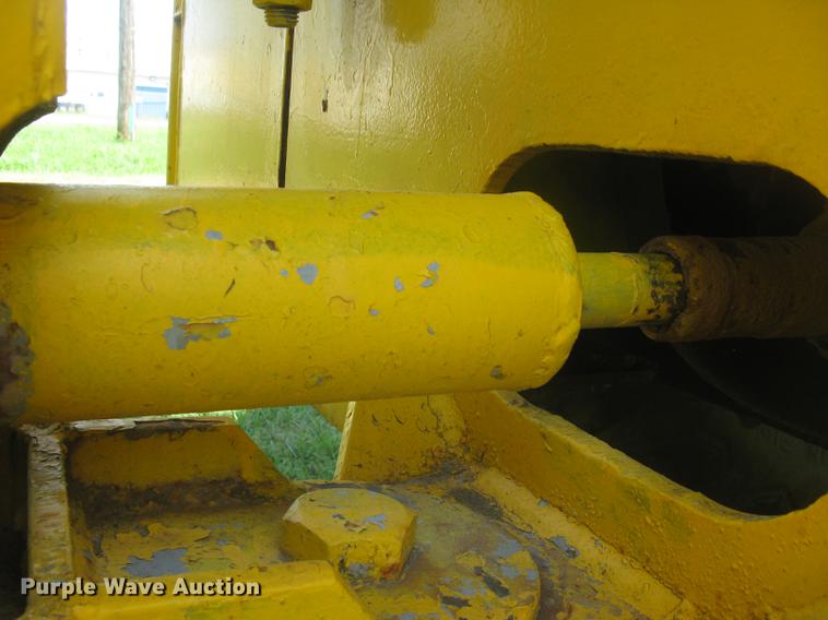 image for item DC1256 1969 Rayes Commander 1200 4WD tractor