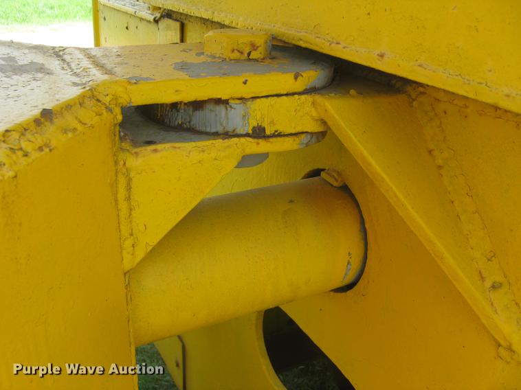 image for item DC1256 1969 Rayes Commander 1200 4WD tractor