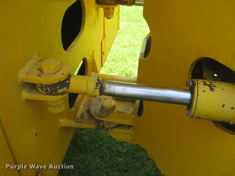 image for item DC1256 1969 Rayes Commander 1200 4WD tractor