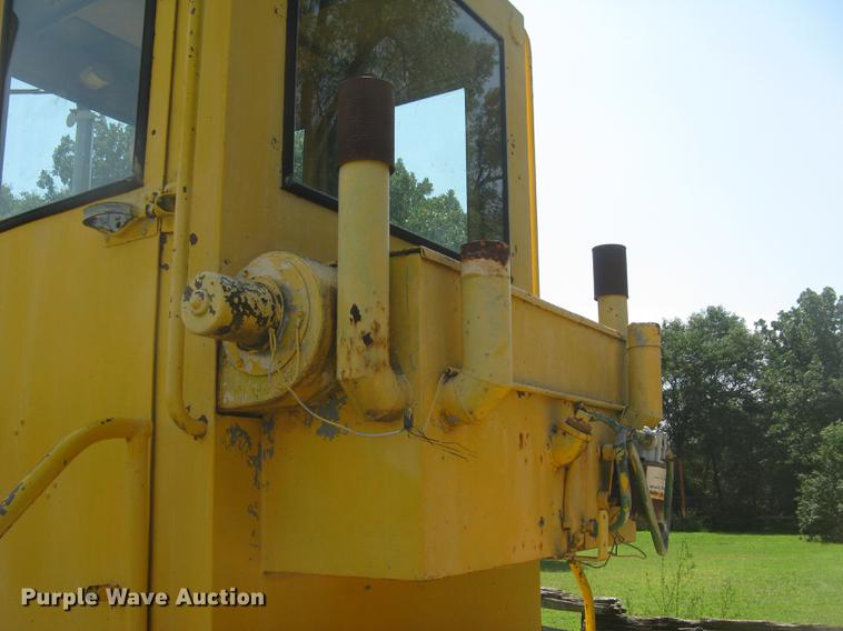 image for item DC1256 1969 Rayes Commander 1200 4WD tractor