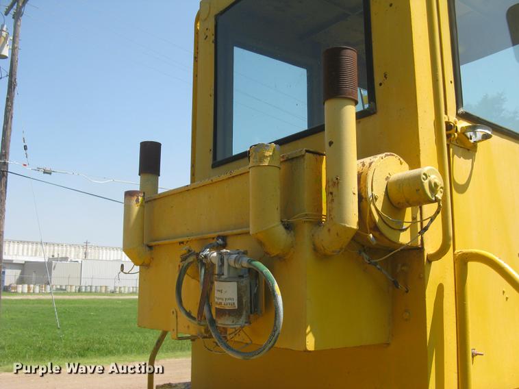 image for item DC1256 1969 Rayes Commander 1200 4WD tractor