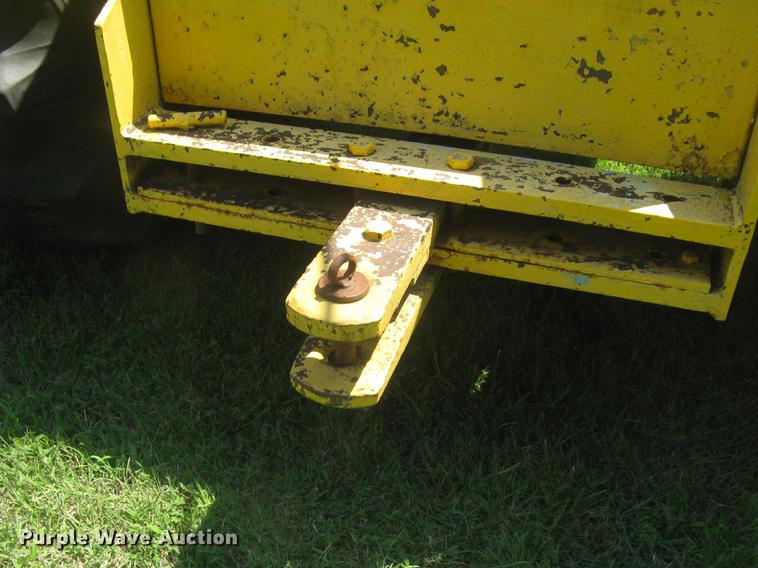 image for item DC1256 1969 Rayes Commander 1200 4WD tractor