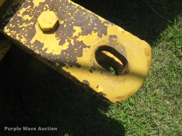 image for item DC1256 1969 Rayes Commander 1200 4WD tractor