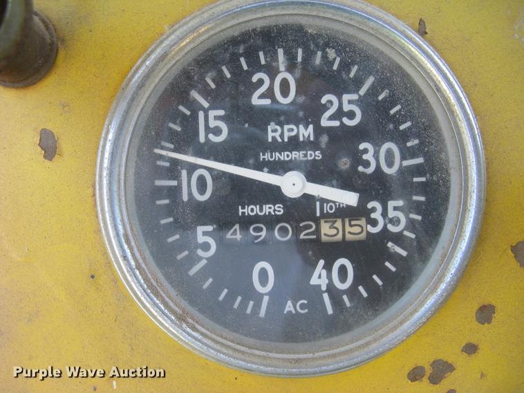 image for item DC1256 1969 Rayes Commander 1200 4WD tractor