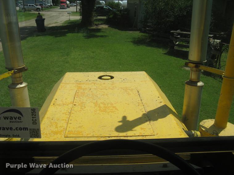 image for item DC1256 1969 Rayes Commander 1200 4WD tractor